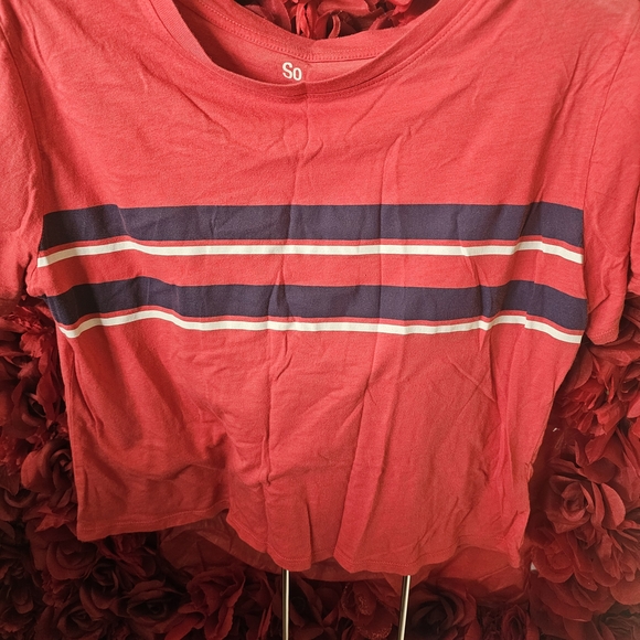 So Women's Red Striped Crop Shirt Size Medium - Picture 1 of 4